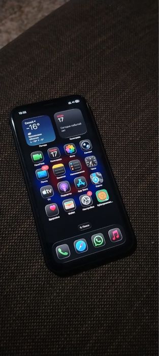 Продам iPhone 11