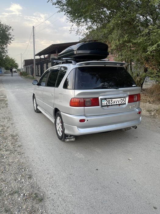 Toyota Ipsum, 1997 года