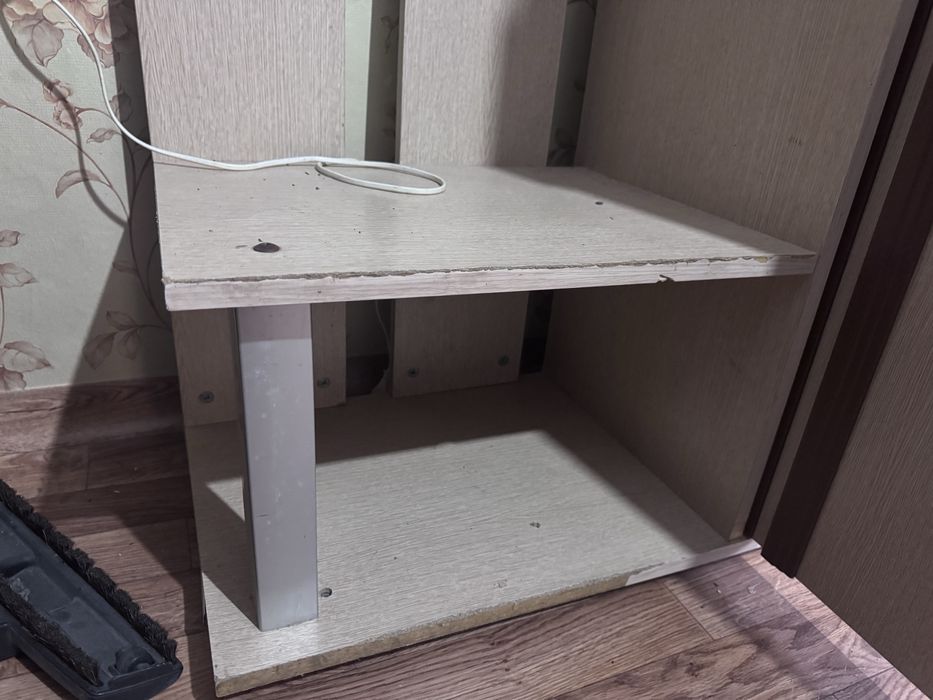 Продам шкаф в прихожую