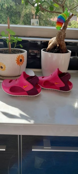 Нови сандали найк