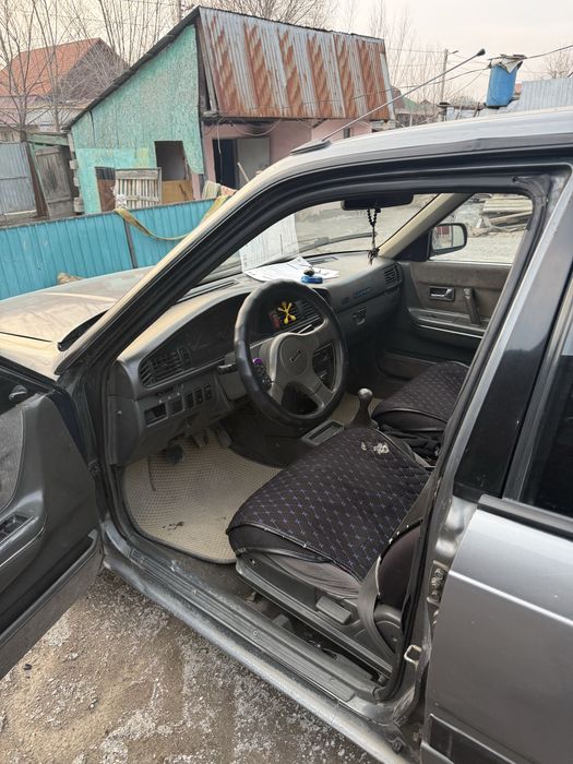 Продаю машину Mazda 626