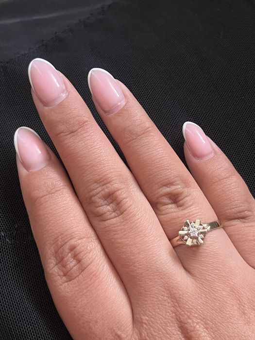 Продам золотое кольцо