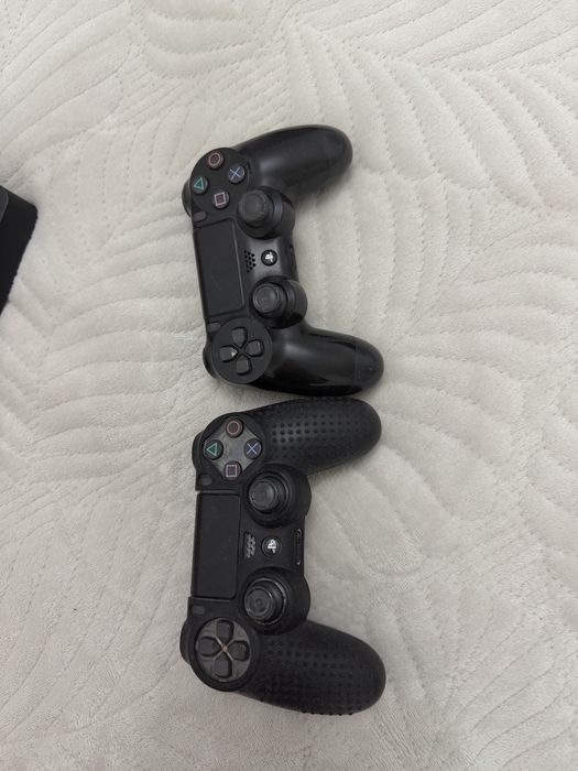 Игровая приставка PlayStation 4