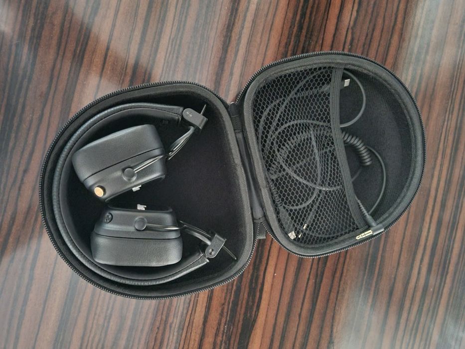 Продам оригинальные Marshall Major 5