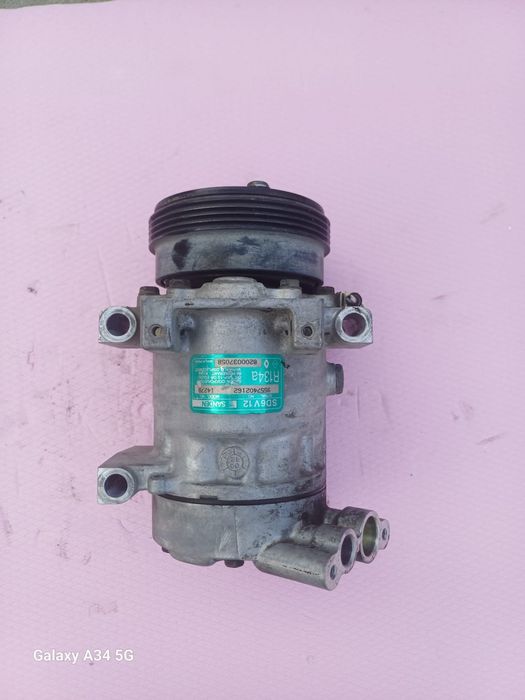 Compresor climă renault clio dacia logan 1,2 benzină cod 8200037058. 400 lei