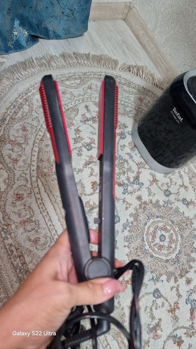 Утюжок 3500тг.выпремитель для волос