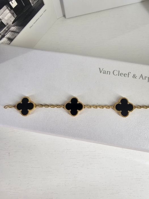 Van cleef & Arpel Onyx