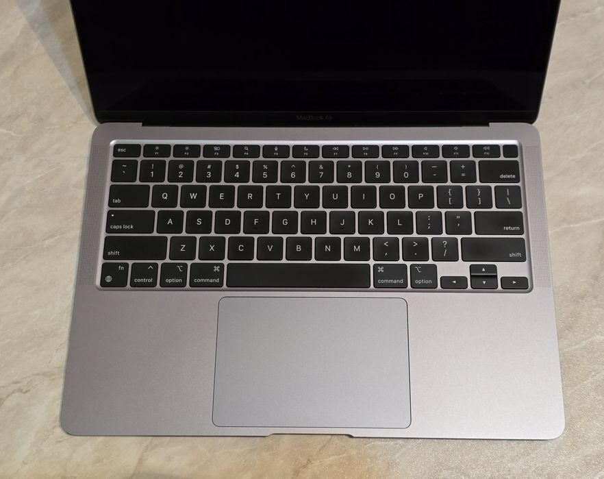 MacBook Air 13 M1 8/512