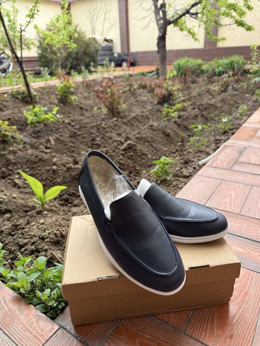 Новая мужская обувь