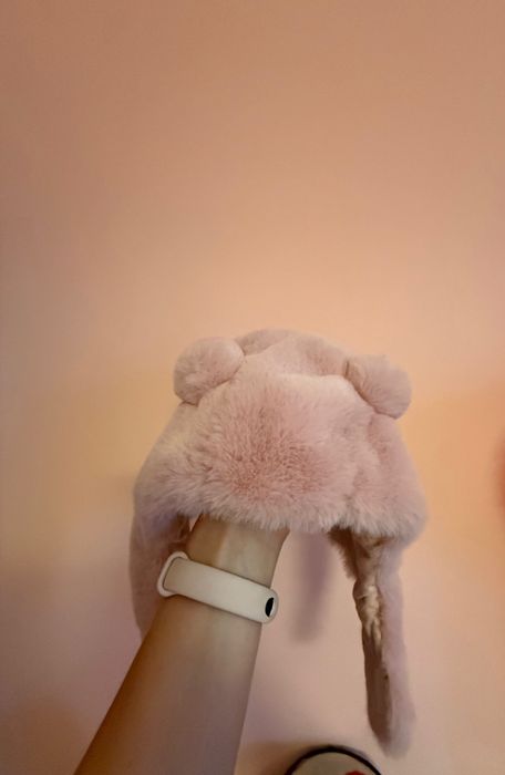 Мекичка бебешка шапка с ушички ZARA