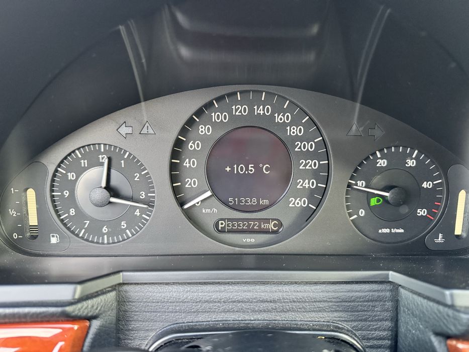 Vand mercedes w211 3.0D 4matic