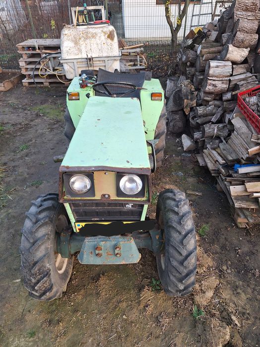 Vand tractor Fiat Agrifull 45 cp 4×4 si statie erbicidat de 600 l