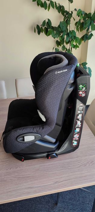 Детско столче Maxi-Cosi Axiss въртящо, накланящо  9м-4г 9-18кг