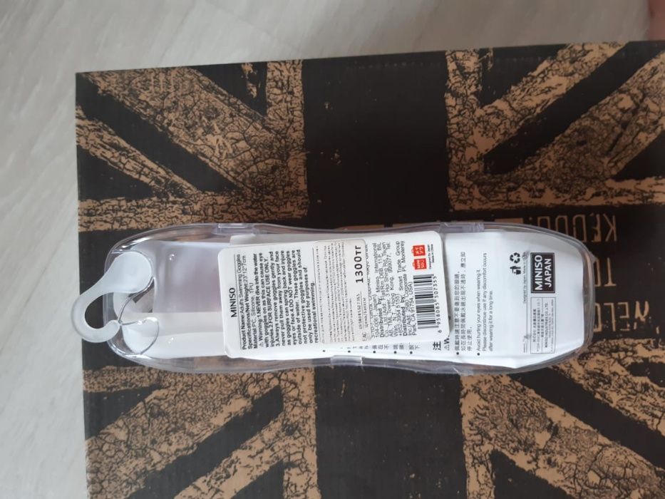 плавательные очки Астана