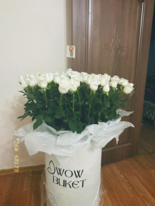 Свежий букет от WOWBUKET!Цена договорная 35мың!Состояние хорошая10/10