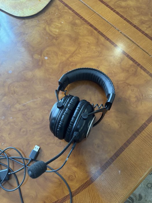 Продам мышку и наушник Logitech