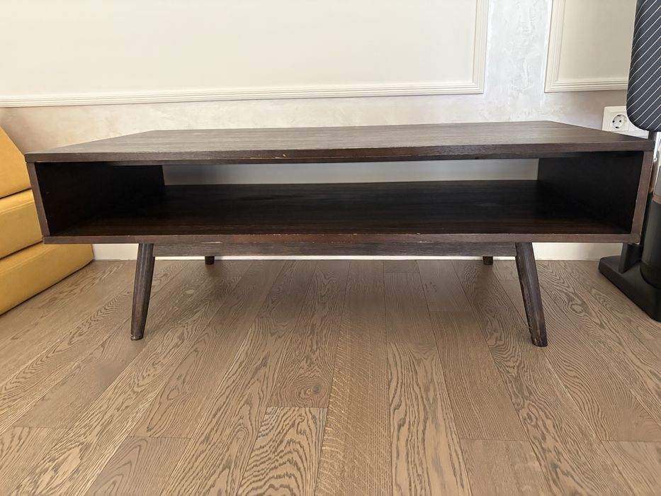 Журнальный столик Ashley