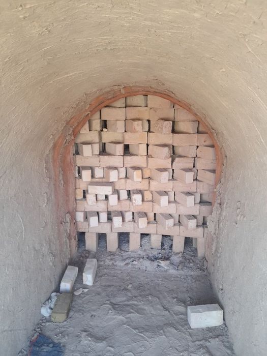 Пишган гишт жёны кирпич Хом гишит