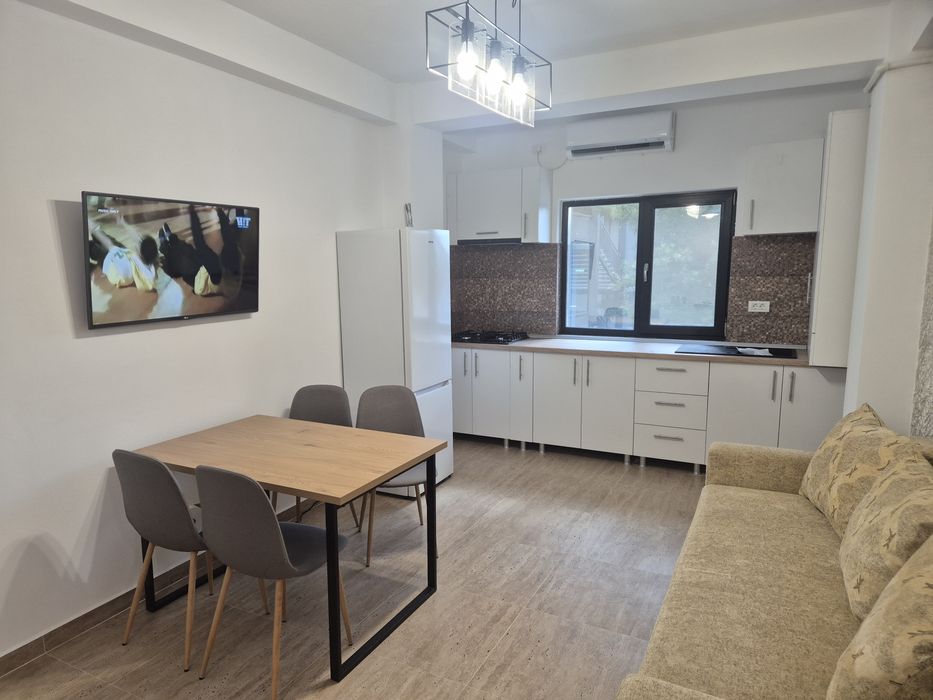 Închiriez apartament bloc nou!