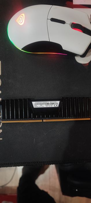 8GB Vengeance DDR4