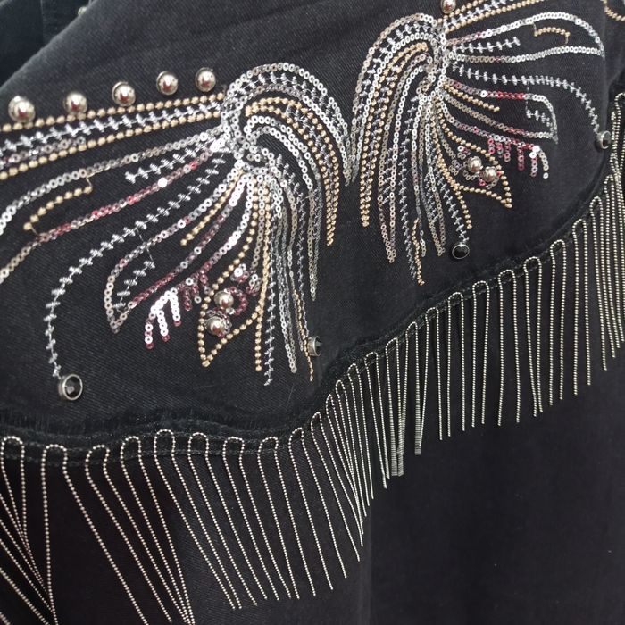 Jensi kostyum judda chiroyli modni