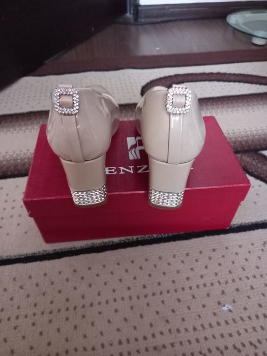 Продам свои туфли 37го размера.