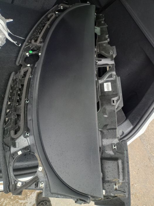 Табло Tesla model 3/Y