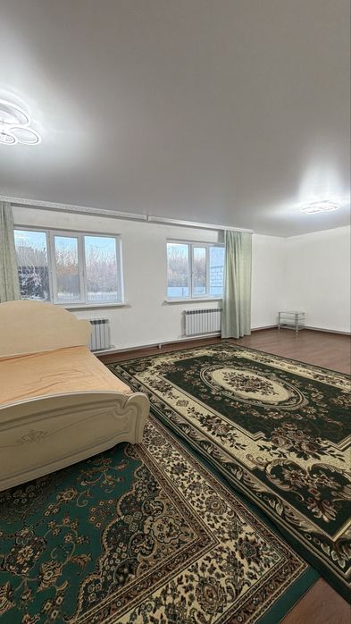 Продается дом с 10 сотками земли