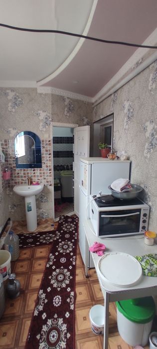 Дом сатилади 3 ханали 1 этаж