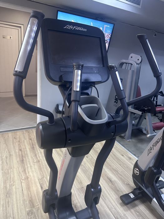 Кростренажор Life fitness 95X Discover SE