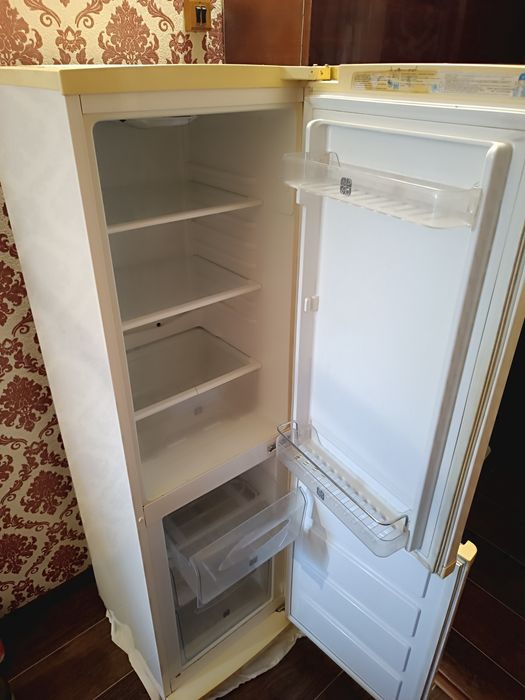 Холодильник Самсунг продается