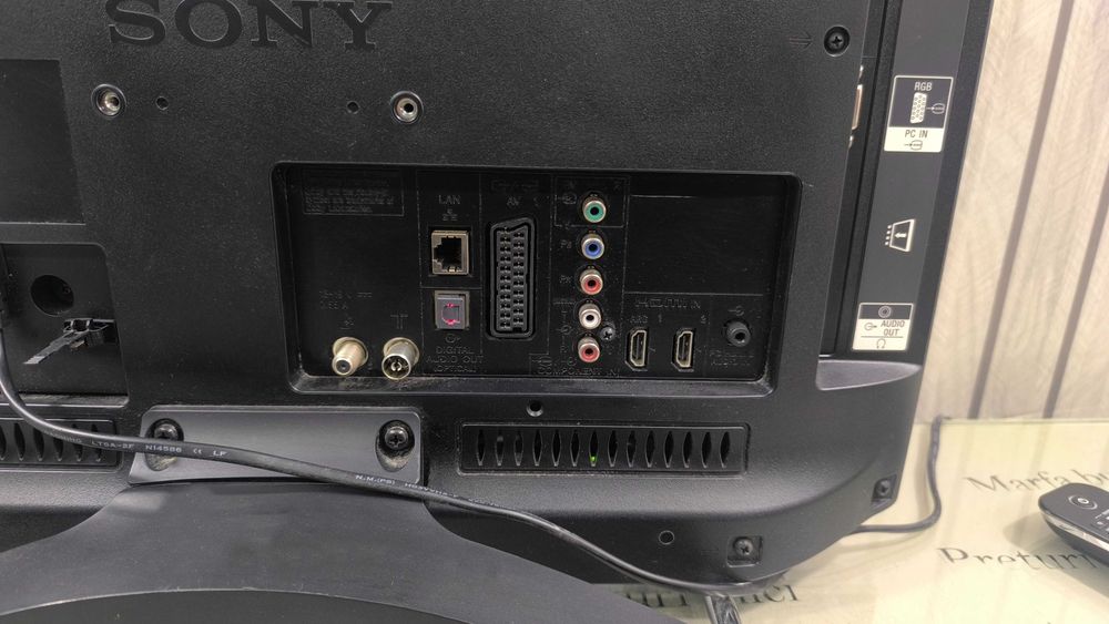 Televizor SMART - Sony KDL-22EX555 - 22 inch/56 cm - impecabil