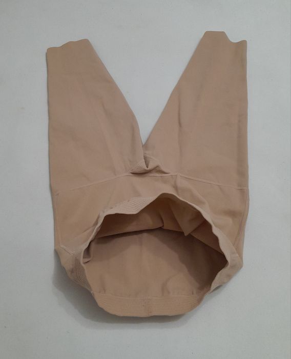 Ciorapi compresivi CCL 2 pantaloni bermude JUZO Clasic medicinali L/XL