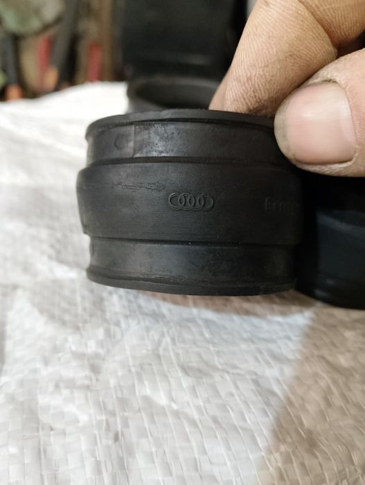 Продавам части за Ауди а4 б5