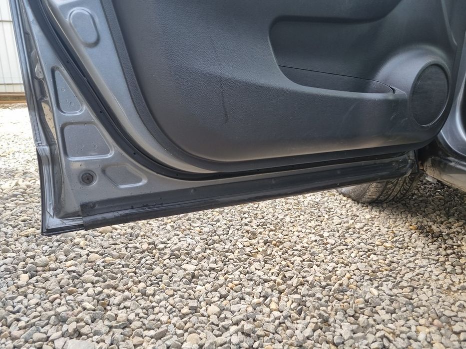 Usa Stanga Fata Nissan Qashqai J11 - SUV 4 Usi Gunmetal Grey KAD (1500)