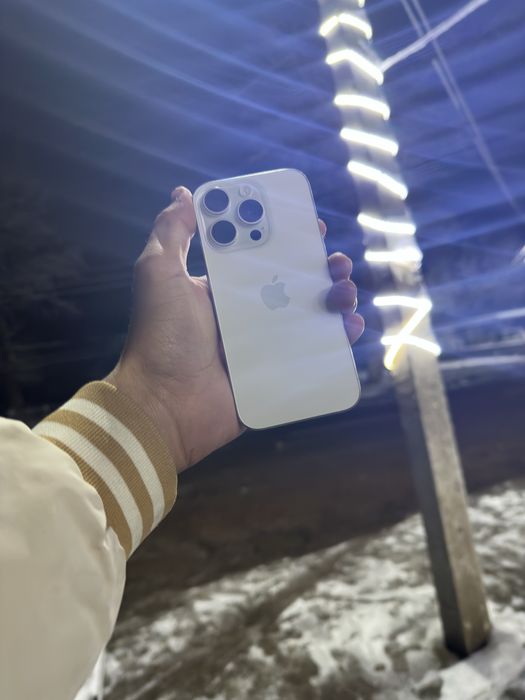 Iphone 15 pro white kelishamiz