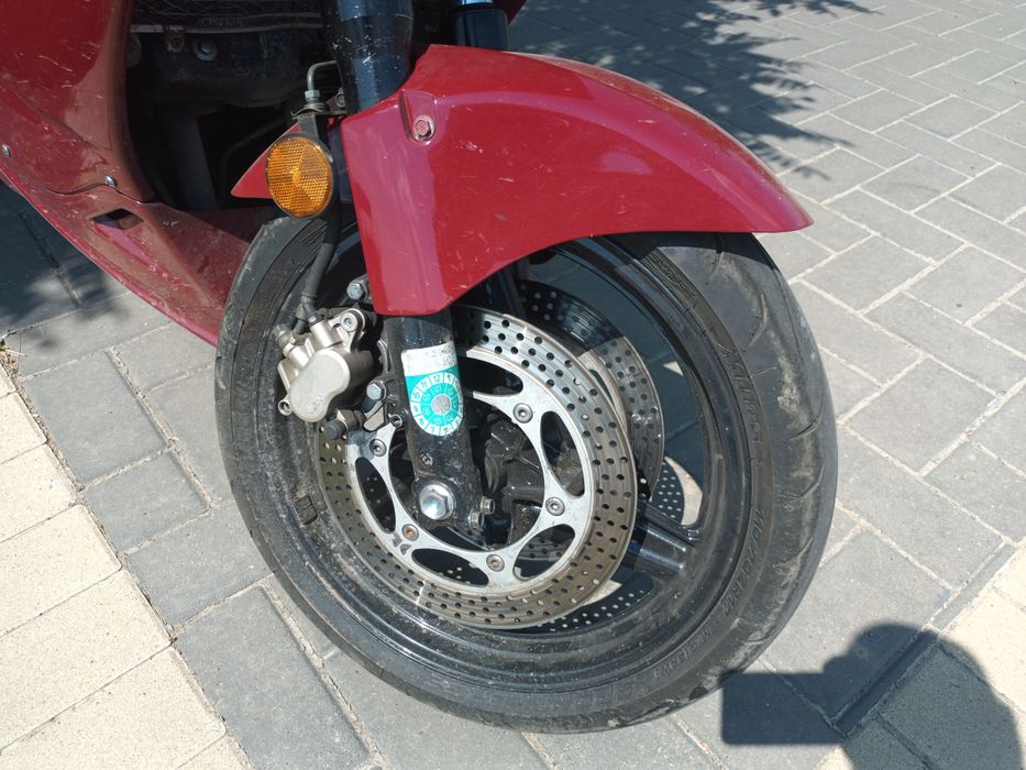 Honda VFR 750 RC 24
