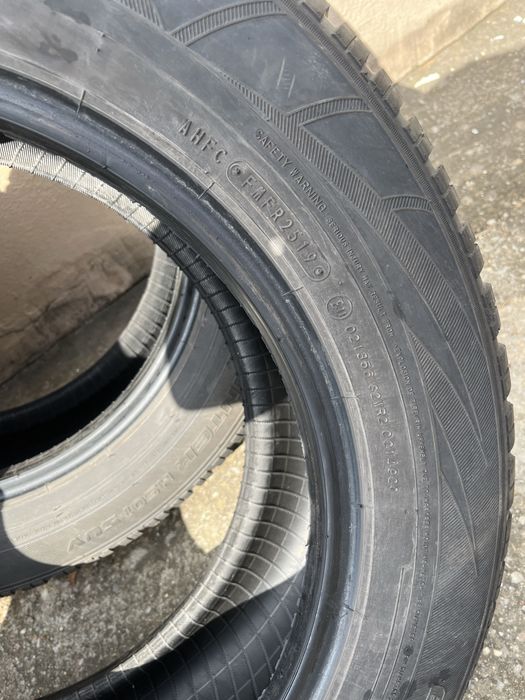 Avelope iarna Falken 225/60 R17 103V