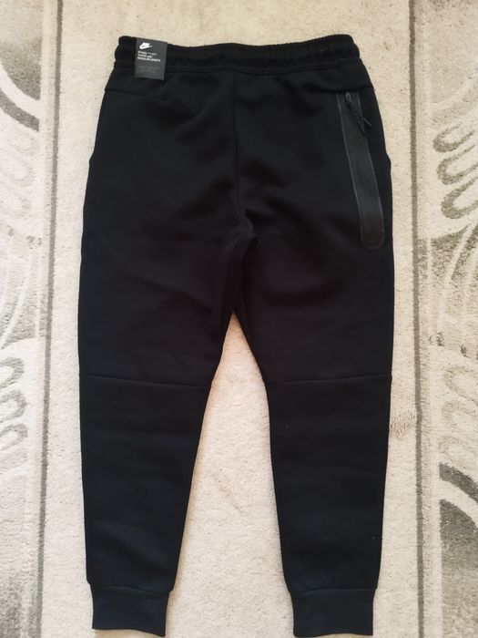 Долнище ,,NIKE" Tech Fleece размер S
