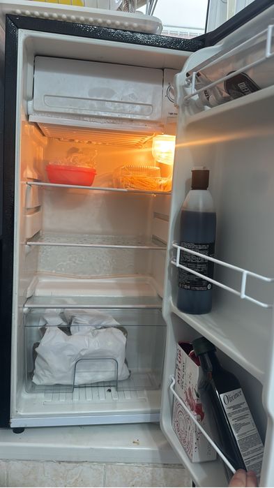 Холодильник  мини ,