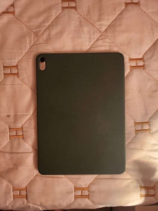 Продаётся ipad air 5 срочна