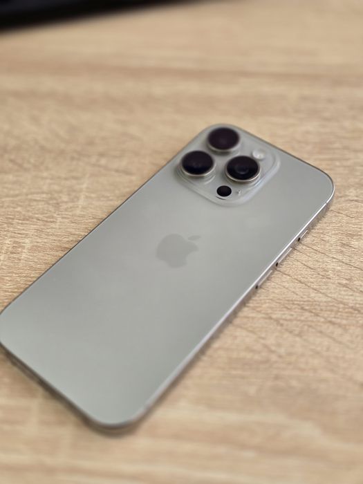 Iphone 16 Pro 128 gb - Natural Titanium