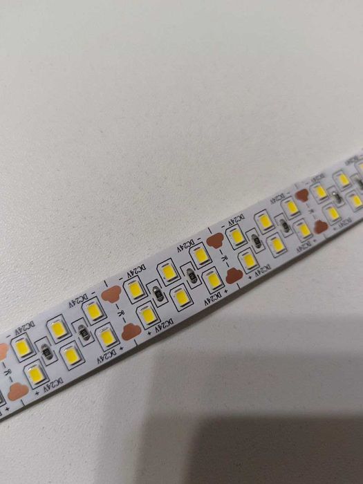 LED лента 24V-15мм-240D 4000К