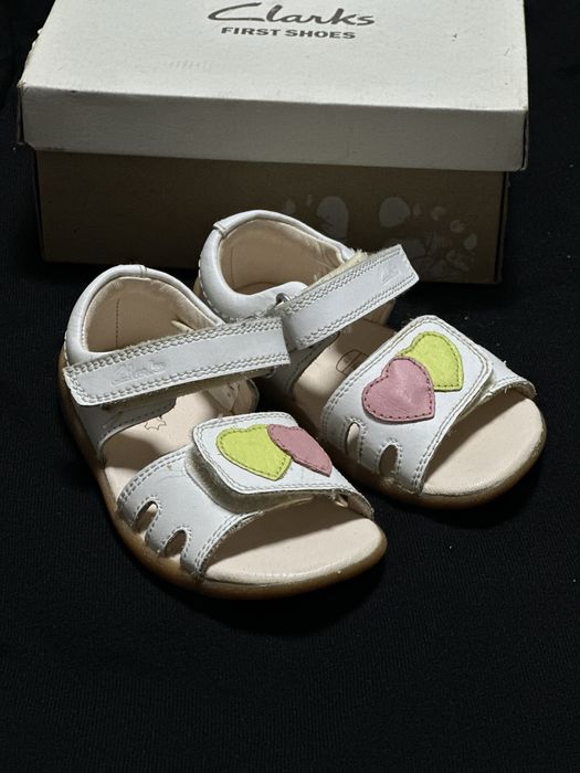 Сандали босоножки кожаные Clarks