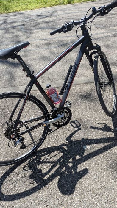 Bicicleta Cube trekking S/M