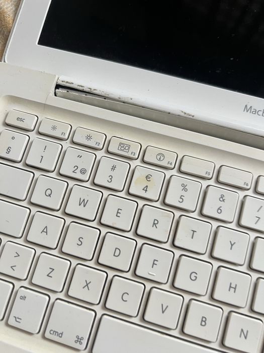 Macbook air unibody