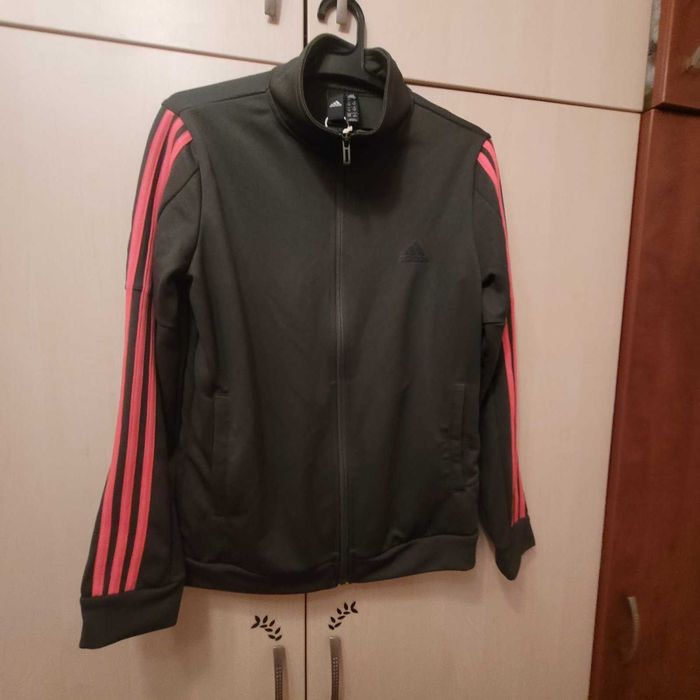 Адидас/Adidas чисто нова горница