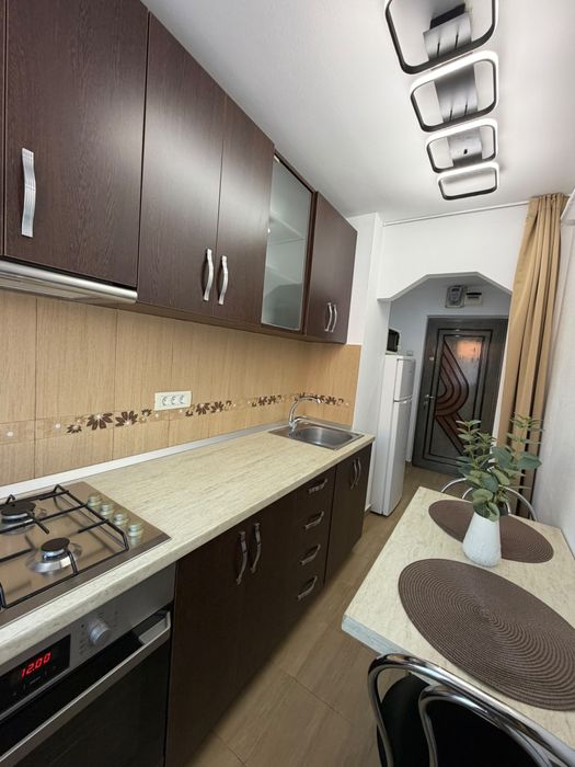 Inchiriez apartament 2 camere