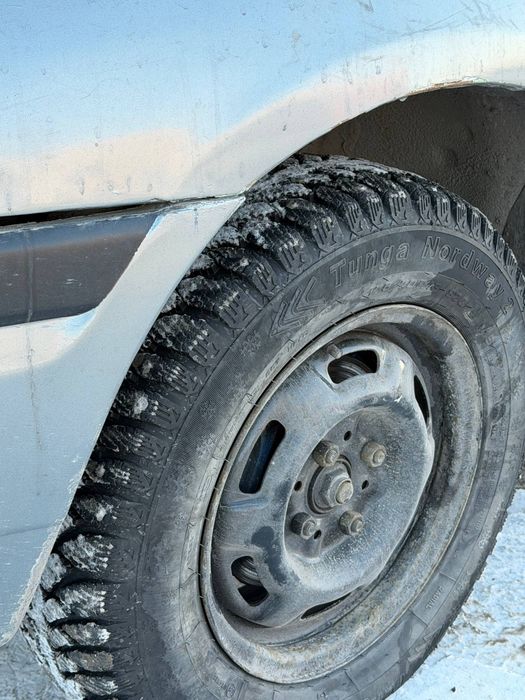 Срочноо продается мазда 323ф