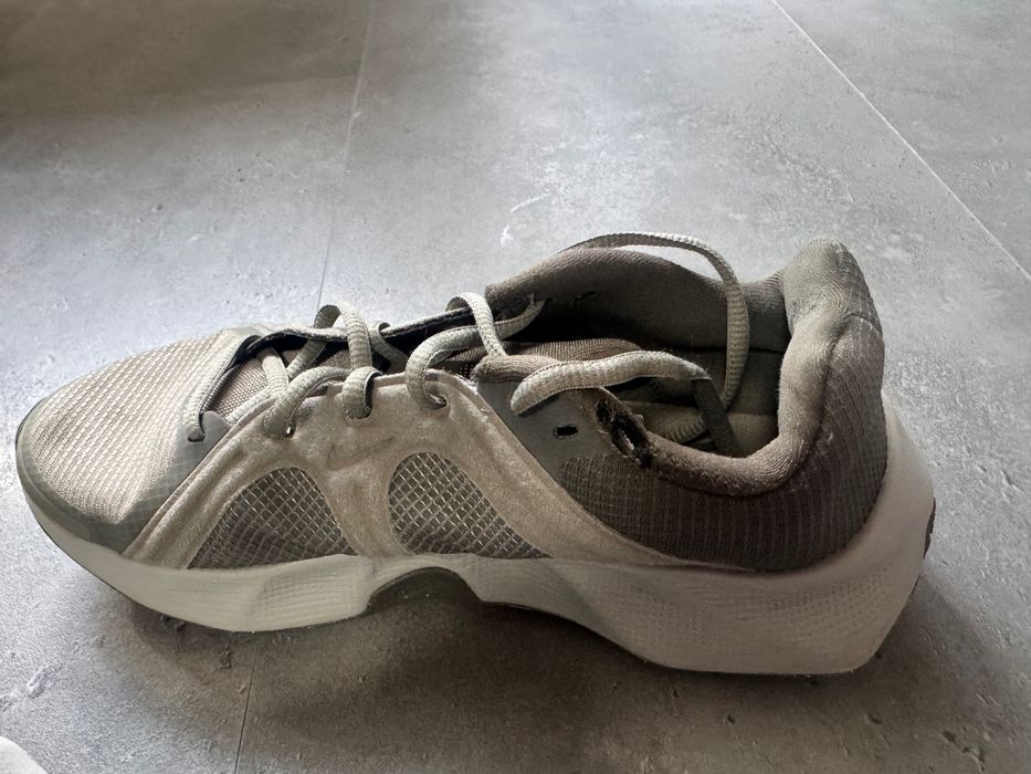 Nike маратонки  42.5